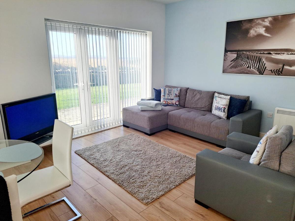 Coastal Apartment With Beach On Your Doorstep! Llanelli Zewnętrze zdjęcie