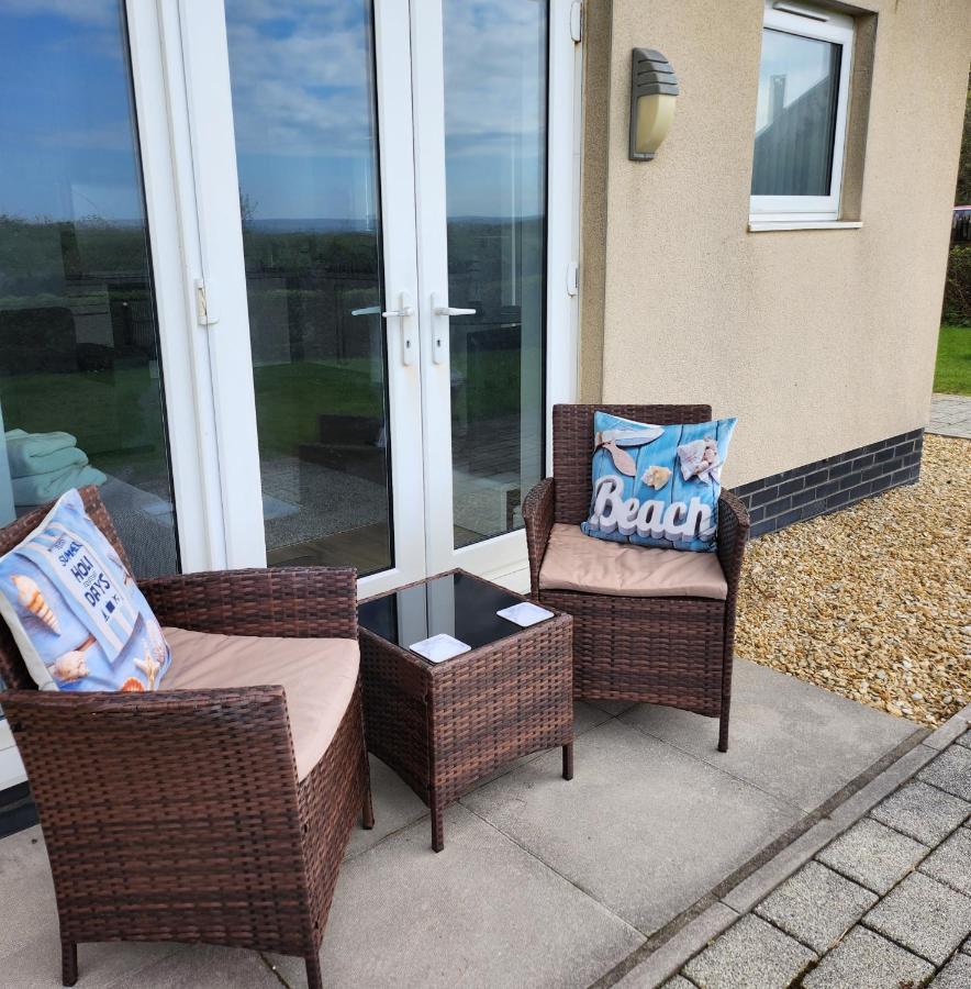 Coastal Apartment With Beach On Your Doorstep! Llanelli Zewnętrze zdjęcie