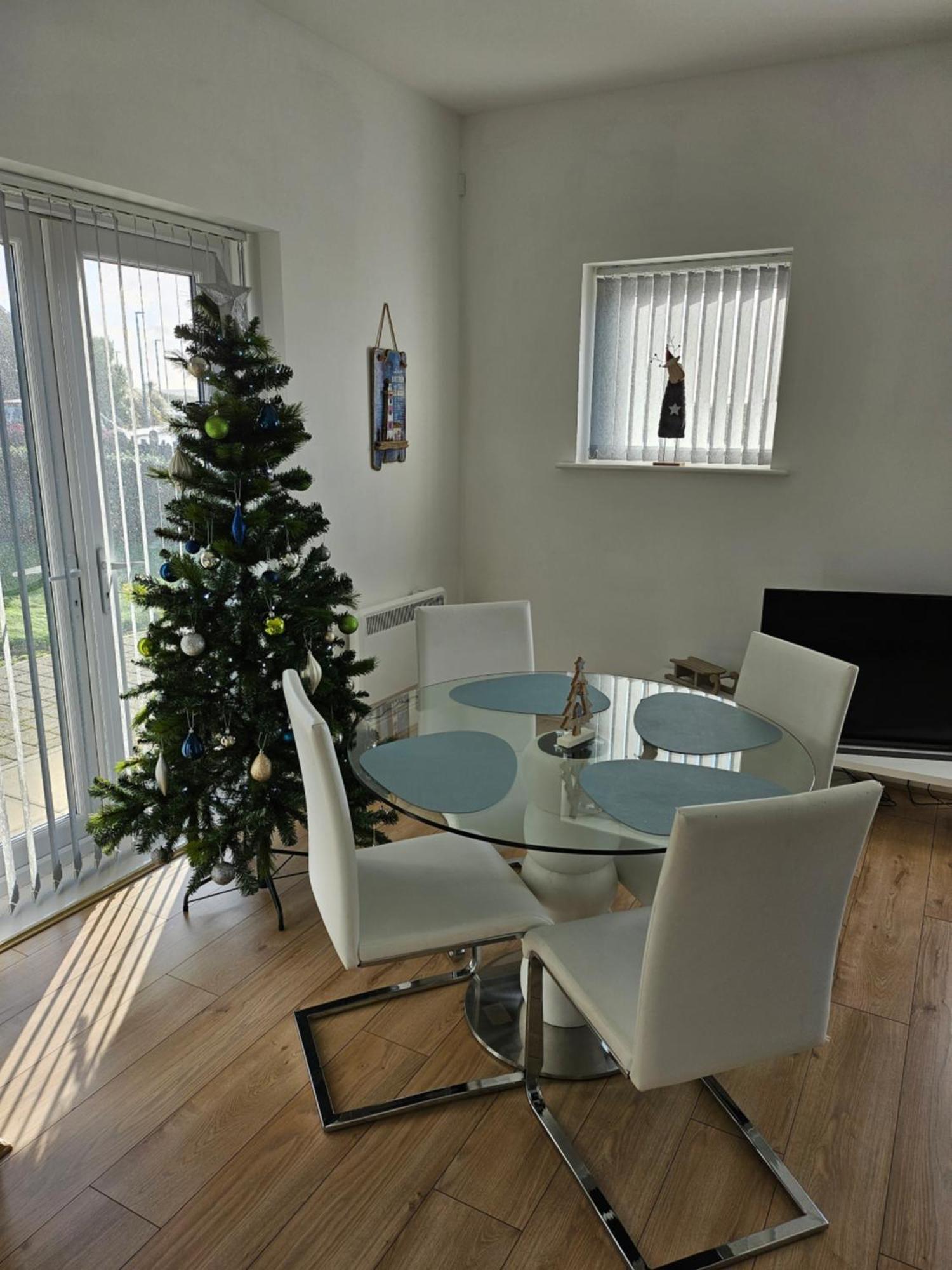 Coastal Apartment With Beach On Your Doorstep! Llanelli Zewnętrze zdjęcie